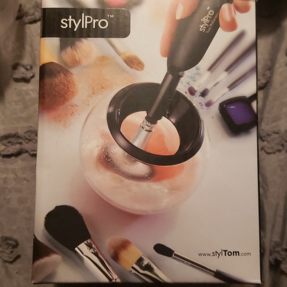 stylpro Other - StylPro Brush Cleaner and dryer